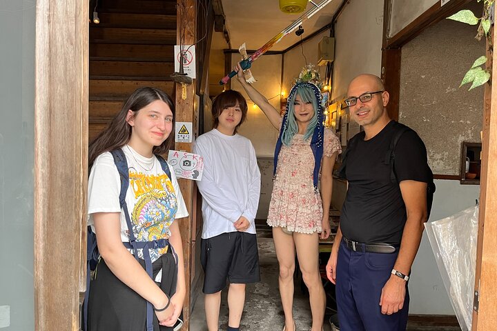 Become a Local! A Walking Tour of Arts, Crafts & Onsen Culture