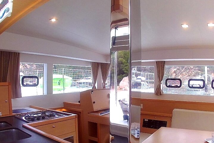Magdalene Archipelago Tour from Palau - Luxury Catamaran 2