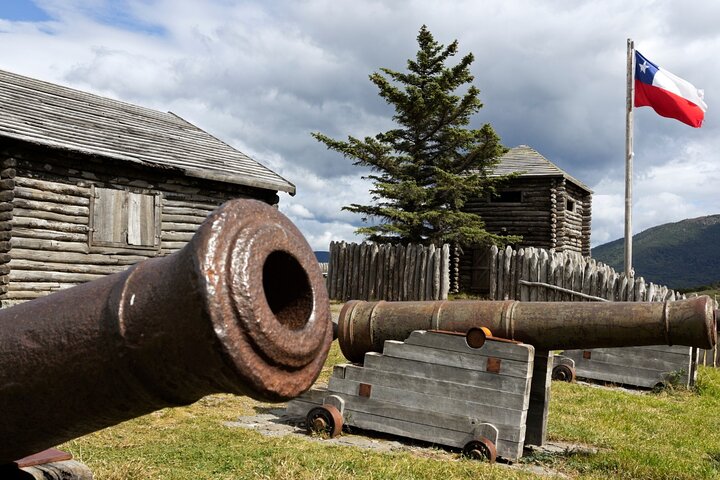 Fuerte Bulnes Shore Tour for Cruisers in Punta Arenas