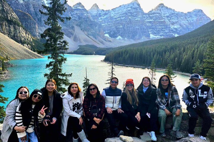 Banff: Moraine Lake and Lake Louise Shuttle | Limited Time Offer!