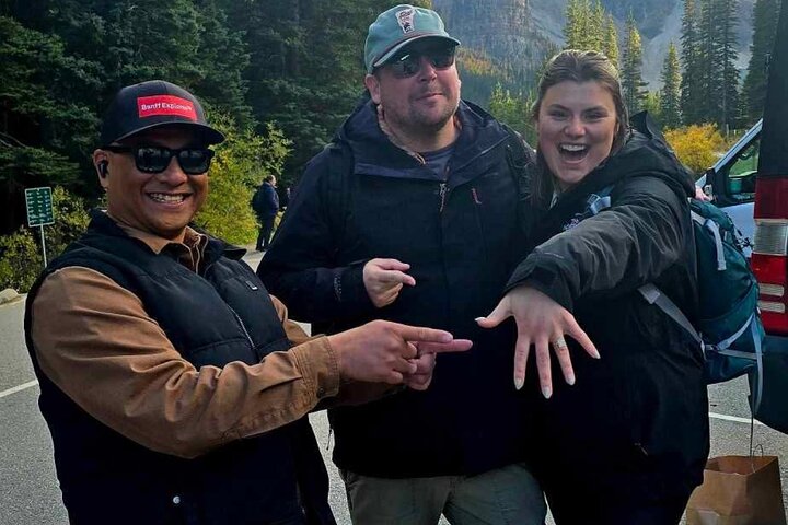 Banff: Moraine Lake and Lake Louise Shuttle | Limited Time Offer!