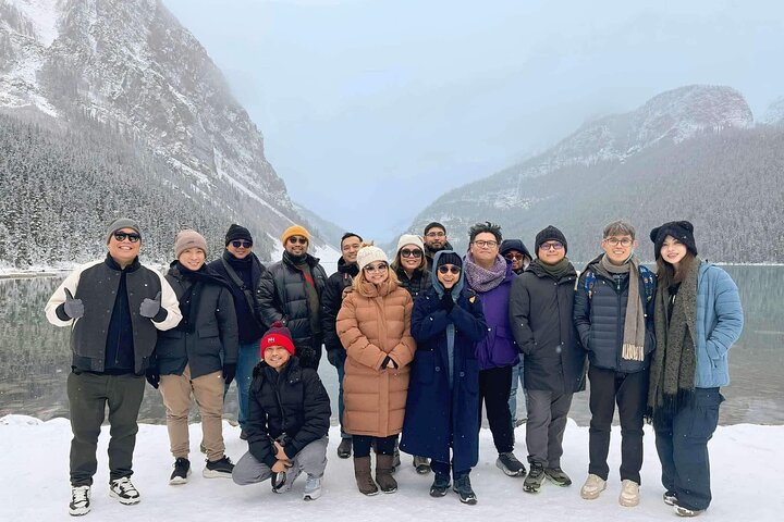 Banff: Moraine Lake and Lake Louise Shuttle | Limited Time Offer!