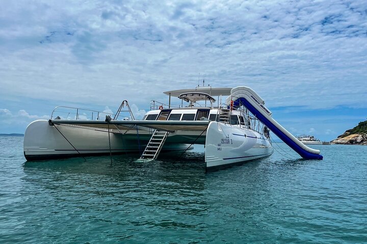Pattaya Full-Day 3 Tropical Island tour Snorkeling Cruise Buffet