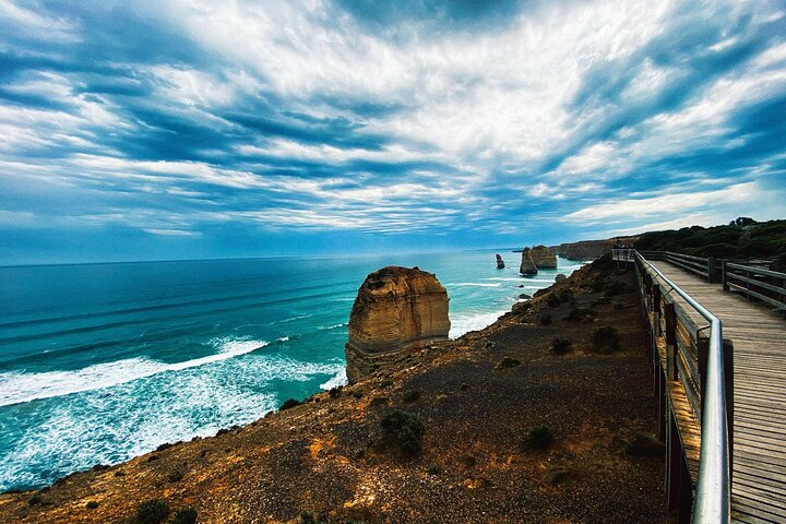 Great Ocean Road Discovery Tour-12 Apostles & Golden Hour Wonders