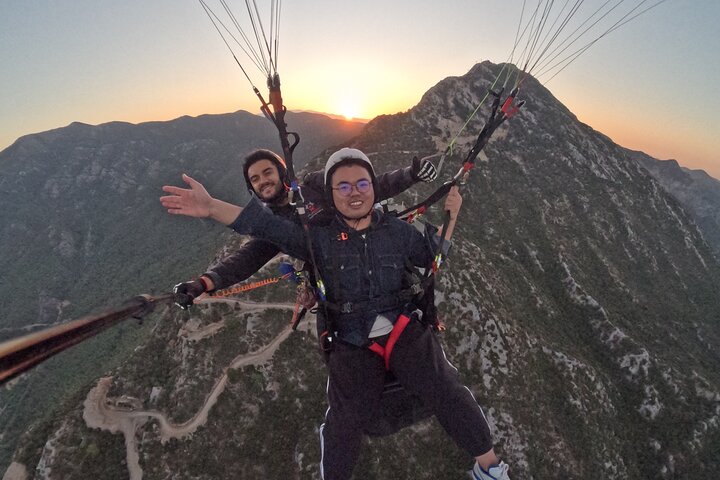 Paragliding In Fethiye Oludeniz, Turkey