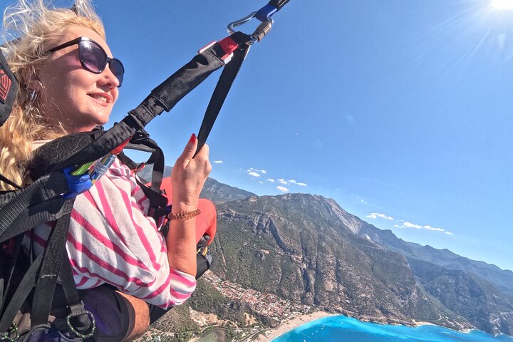 Paragliding In Fethiye Oludeniz, Turkey