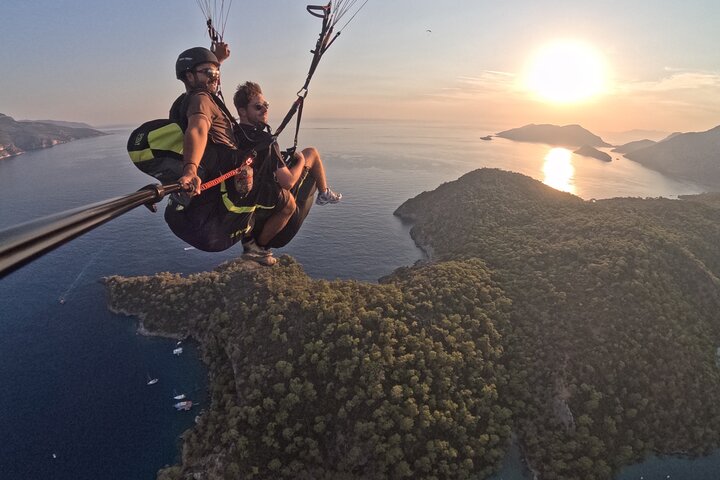 Paragliding In Fethiye Oludeniz, Turkey