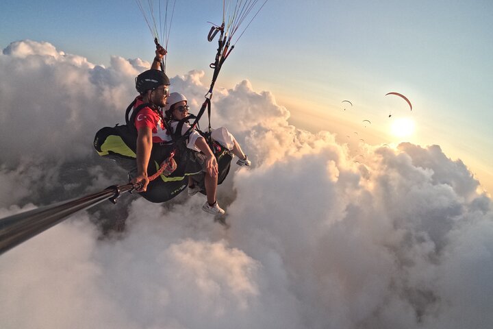 Paragliding In Fethiye Oludeniz, Turkey
