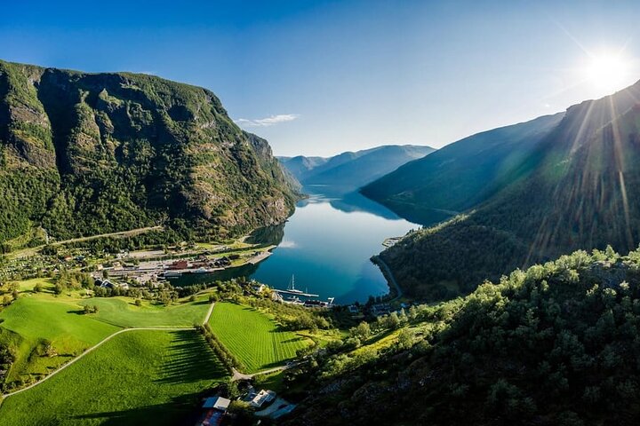 Bergen: UNESCO NærøyFjord Cruise, Flåm & Stegastein - Incl. Lunch