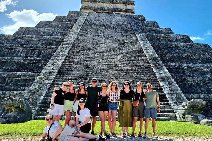 Chichen Itza : Walking Tour with Expert Guide + Skip-the-Line