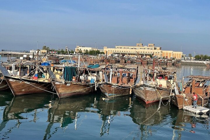Kuwait: Half-Day City & Desert Tour with Pick-Up & Drop-Off