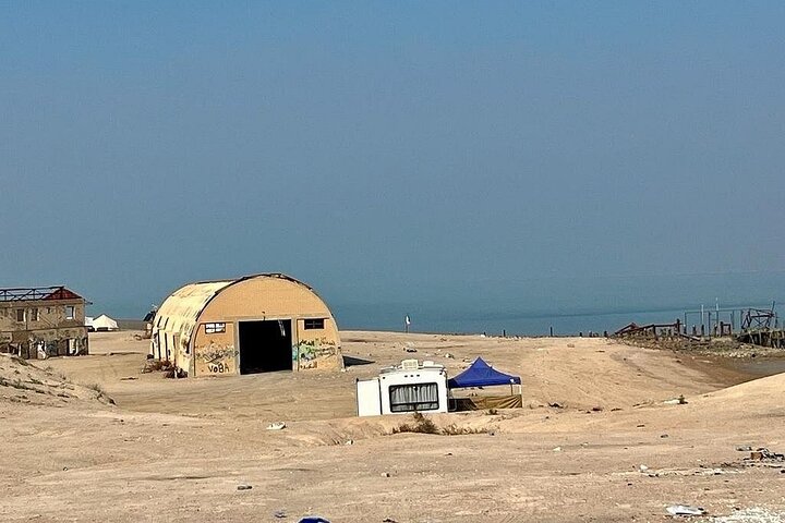 Kuwait: Half-Day City & Desert Tour with Pick-Up & Drop-Off