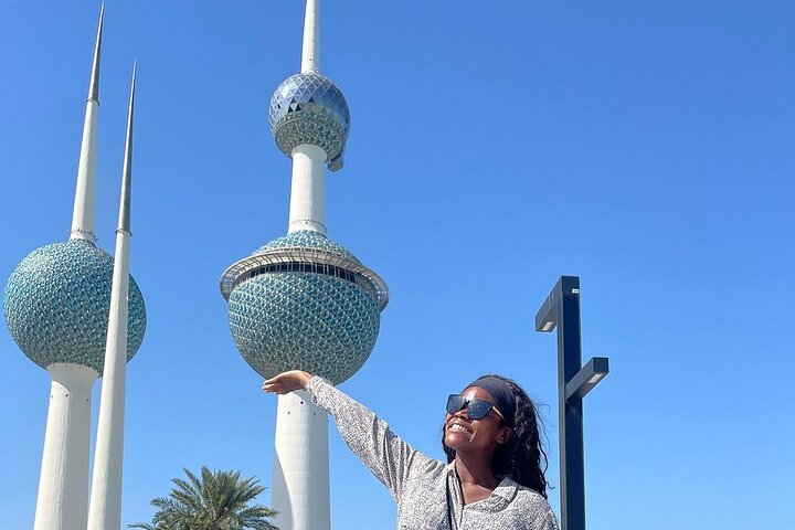 Kuwait: Half-Day City & Desert Tour with Pick-Up & Drop-Off