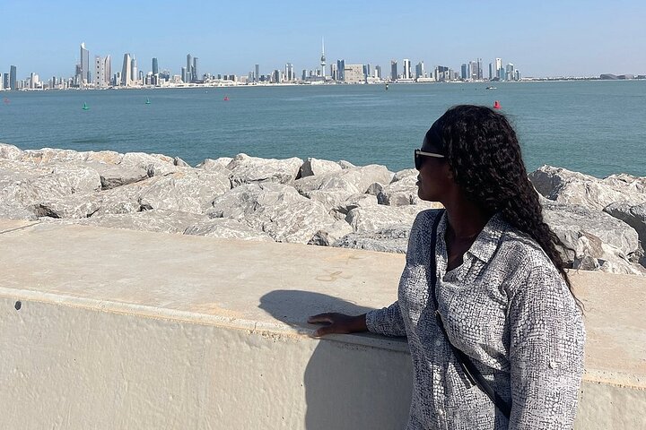 Kuwait: Half-Day City & Desert Tour with Pick-Up & Drop-Off