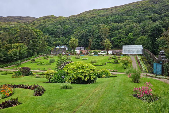 Kylemore Abbey Connemara Walking Tour Experience