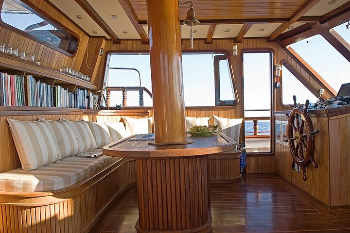 Athens: All Day Cruise to Agistri Moni Aegina with Lunch & Drinks