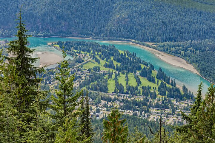Scenic Kamloops Self Guided Audio Driving Tour to Lake Louise