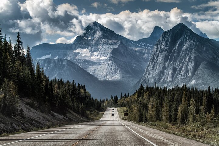 Scenic Kamloops Self Guided Audio Driving Tour to Lake Louise