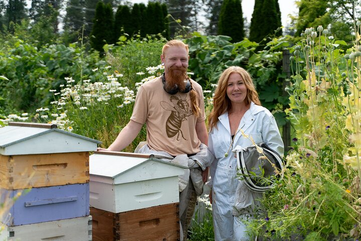 Okanagan Bee Tour and Lunch at Winery in Kelowna