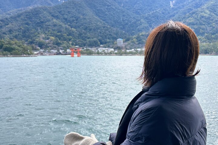 Peaceful Hiroshima & Miyajima UNESCO 1 Day Bus Tour