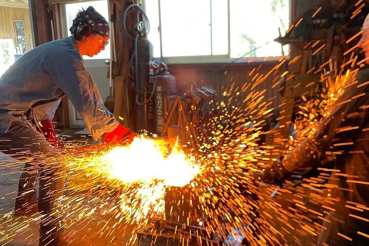 Make your own kitchen knife with a master blacksmith in Shimanto