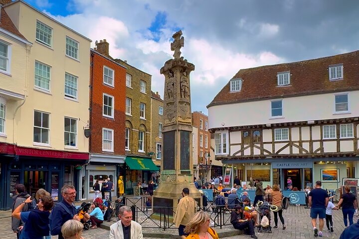 Canterbury Self Guided Treasure Hunt & Outdoor Exploration Game