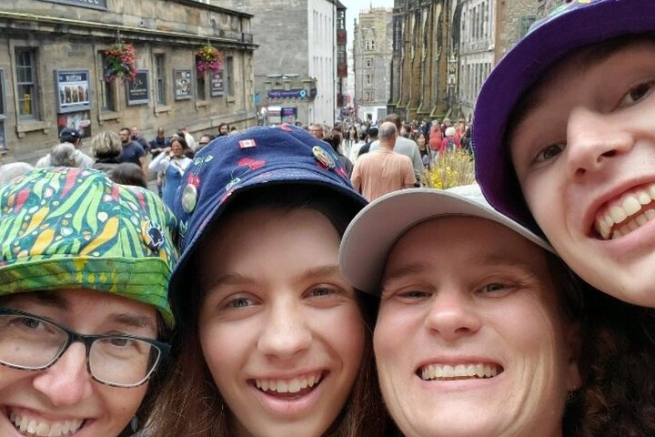 Canterbury Self Guided Treasure Hunt & Outdoor Exploration Game