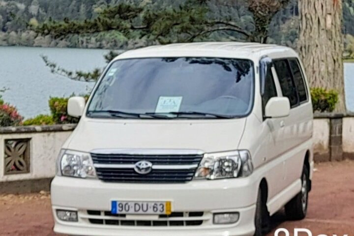 Private Transfer from Guernsey city to St. Peter Port Cruise Port