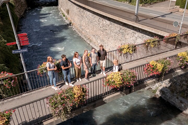 Guided tour through the old town of Chur in German