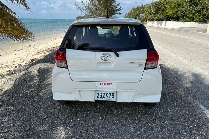 Owen Roberts to George Town Car Rental