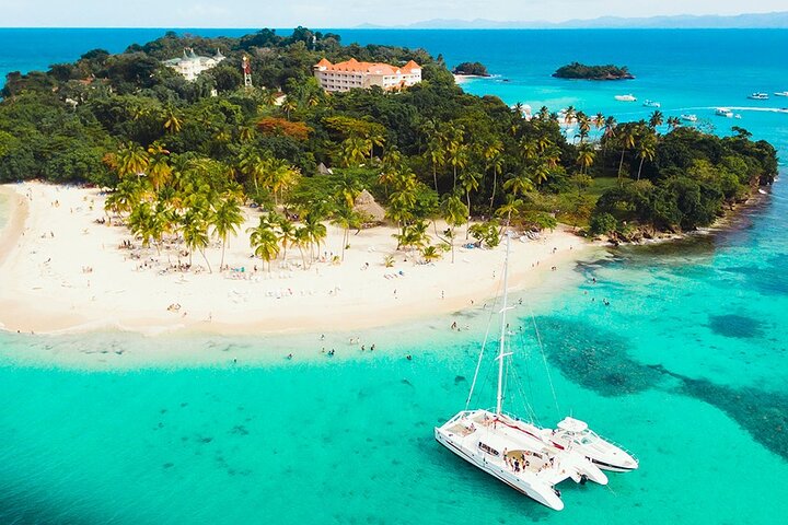 From Punta Cana: Samana Limón Fall & Cayo Levantado Full Day Trip