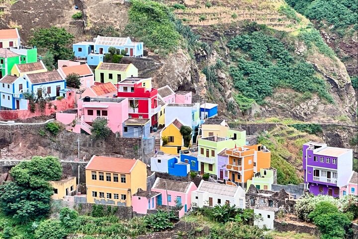 Santo Antão: Trek Ponta do Sol to Cruzinha, or Vice Versa