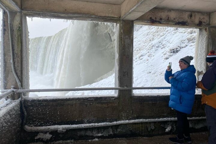 Niagara Falls Canada Walking Tour With Boat Cruise