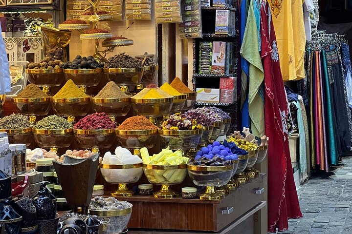 Private Muscat Highlights Tour: Culture, Coast & Old Souqs