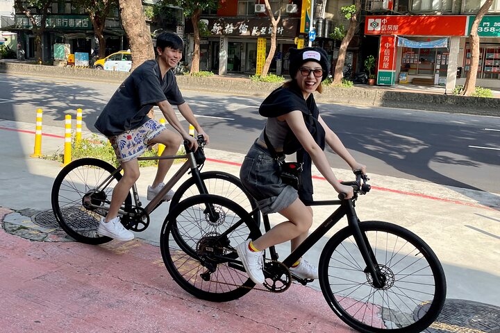 Best E-bike Cycling Tour in Taipei - Includes Local Food & Drinks