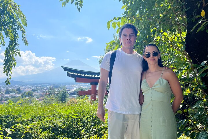 Private Fuji Half-day Car Tour with Hotel Pickup and Local Guide