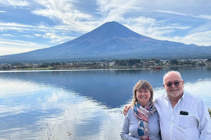 Private Fuji Half-day Car Tour with Hotel Pickup and Local Guide