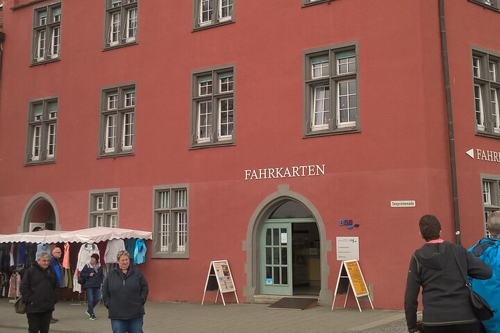 Meersburg Private guided tour with wine tasting