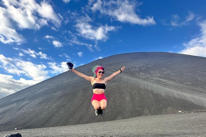 From Managua : León, Sandboarding Cerro Negro + Cathedral UNESCO