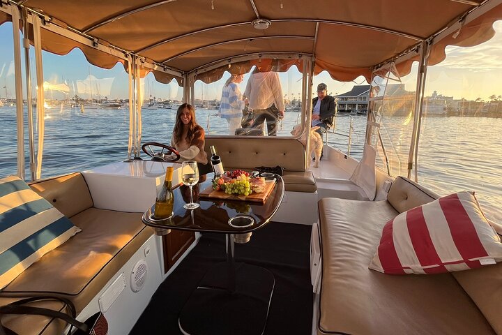 Electric Boat Rental in Newport Beach for Up to 12 People