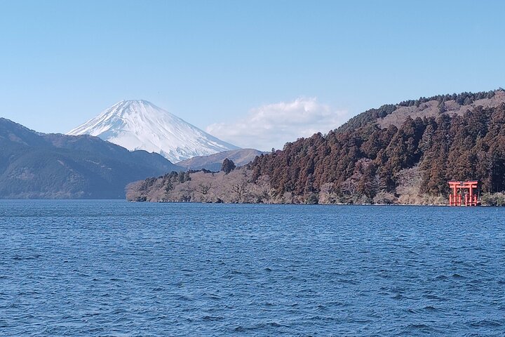 Hakone Adventure: Explore Nature’s Beauty and Tranquility
