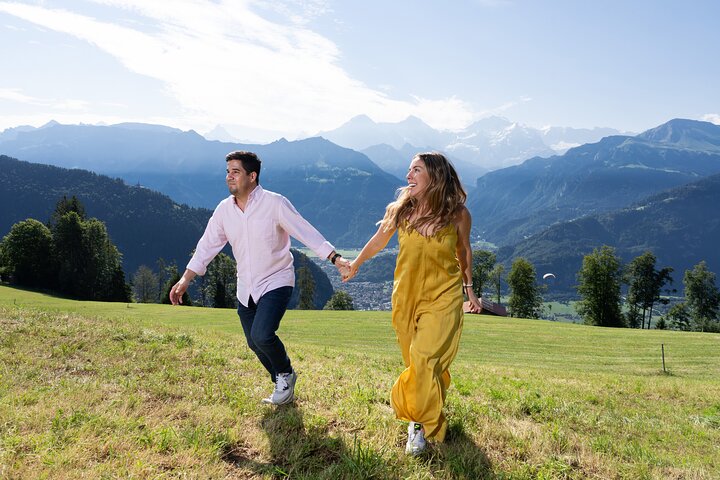 Phototour Private Photoshoot in Interlaken & Lake Brienz and Thun