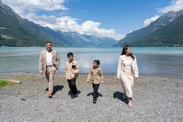 Phototour Private Photoshoot in Interlaken & Lake Brienz and Thun