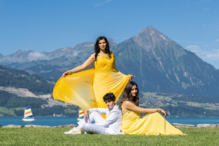 Phototour Private Photoshoot in Interlaken & Lake Brienz and Thun