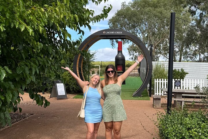 Discover Barossa: 4 Wine Tastings, Gourmet Lunch, and Hidden Gems