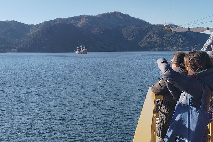 Hakone Adventure: Explore Nature’s Beauty and Tranquility