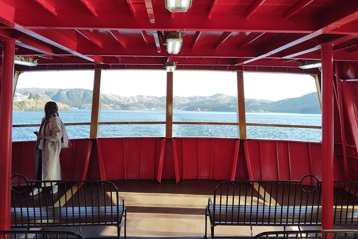 Hakone Adventure: Explore Nature’s Beauty and Tranquility