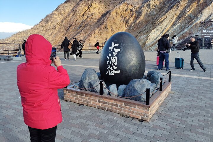 Hakone Adventure: Explore Nature’s Beauty and Tranquility