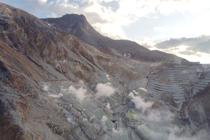 Hakone Adventure: Explore Nature’s Beauty and Tranquility