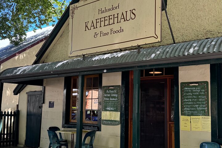 Experience Hahndorf & Barossa: Gourmet lunch, Wine, Beer & Treats